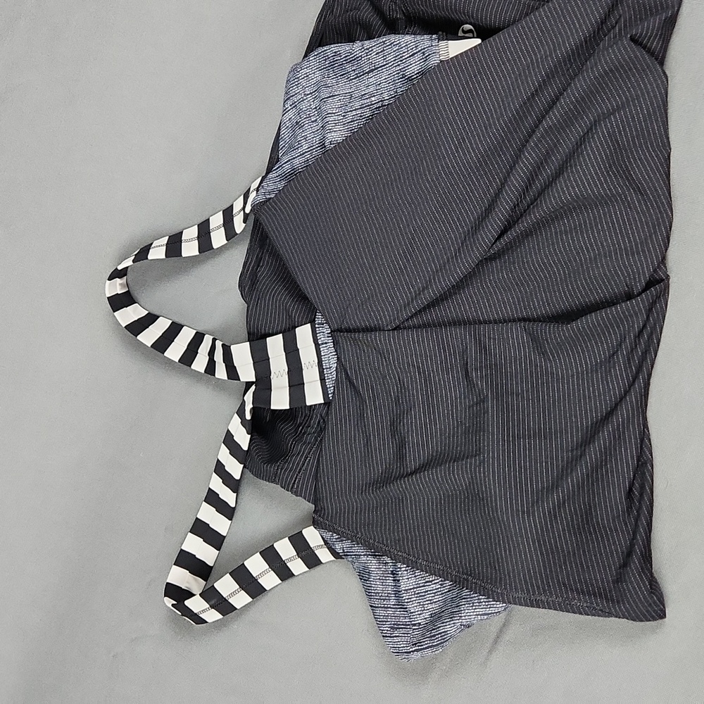 Lululemon -Rest Less SportsTank - Black/White w/drawstring waist - Sz 10 - Picture 5 of 6
